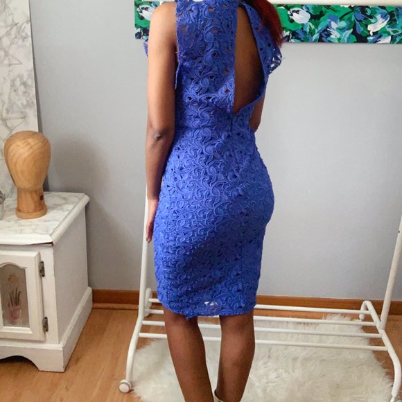 Blue Guipure lace dress. - Picture 3 of 4